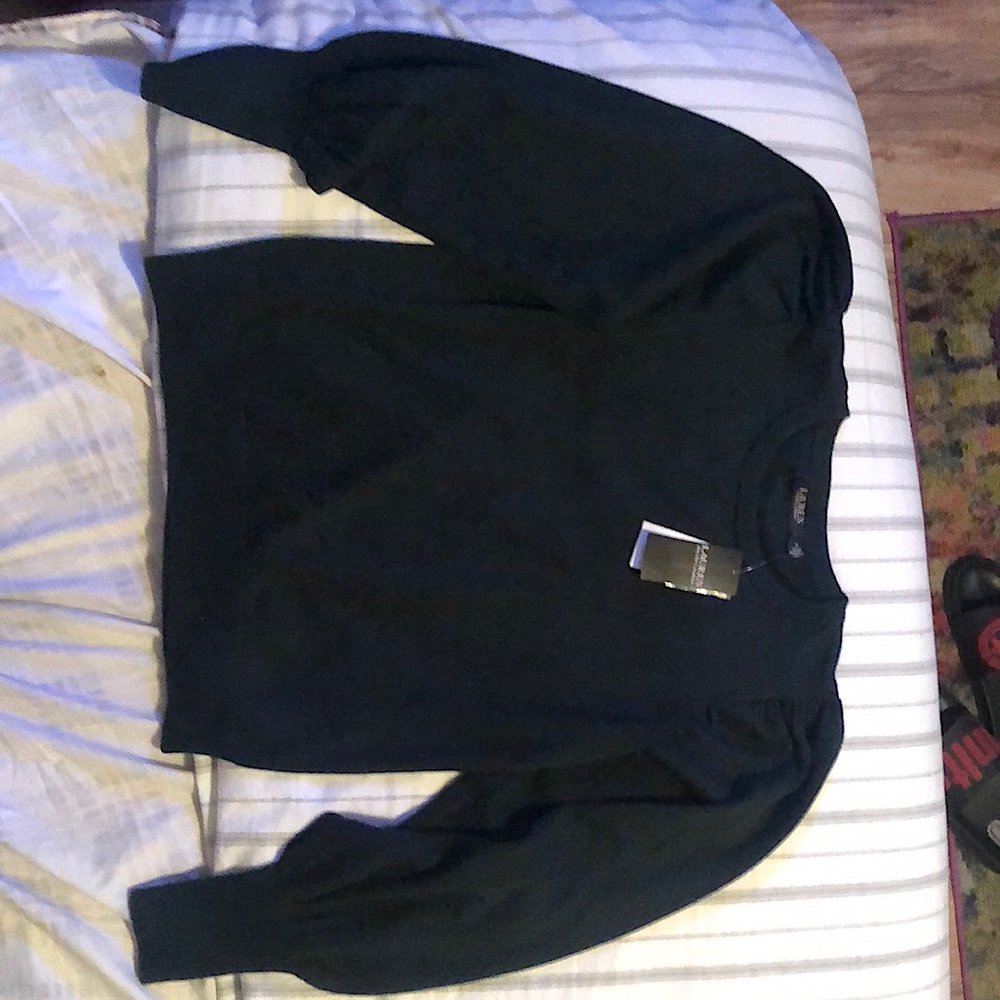 Super cute and soft, Ralph Lauren sweater in Hunter Green.